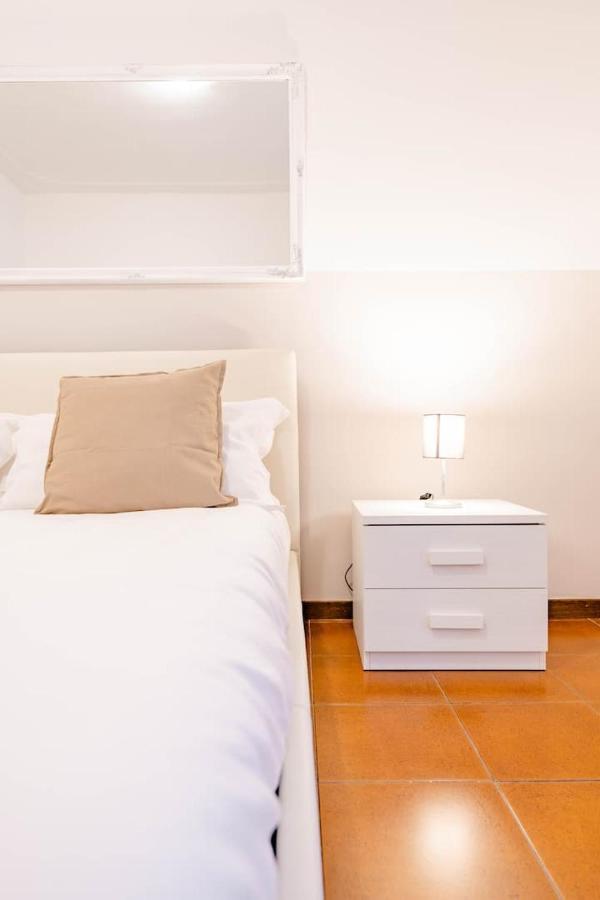 New! Casa Micheli A Trastevere Apartment Rome Luaran gambar